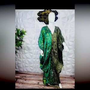 Elegant Green and Gold Kaftan